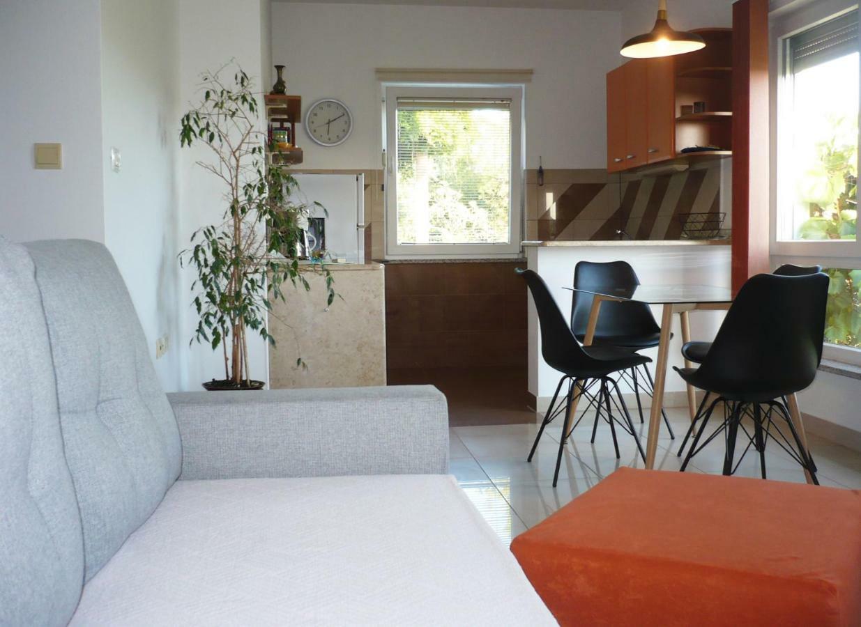 Apartments Karmen Pula Ngoại thất bức ảnh