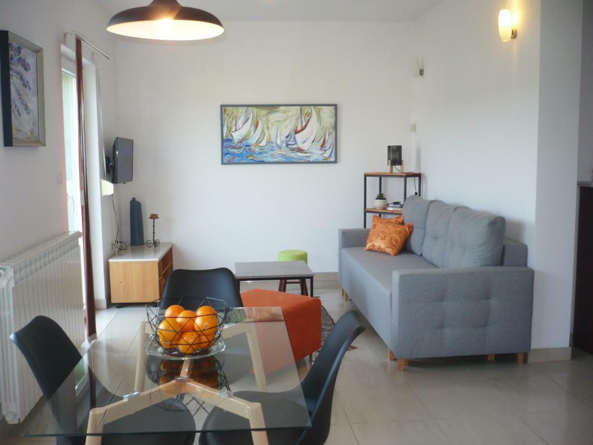 Apartments Karmen Pula Ngoại thất bức ảnh
